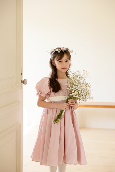 weidi wedding キッズドレス 中学生 ピアノ発表会 ドレス・ジュニア 演奏会ドレスにお薦めホワイト